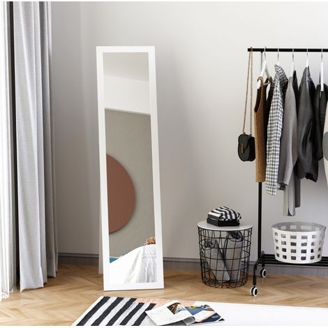 Standspiegel 37x37x154 cm mit weißem MDF-Rahmen, wandmontierbar – MEUBLIV (1/5)