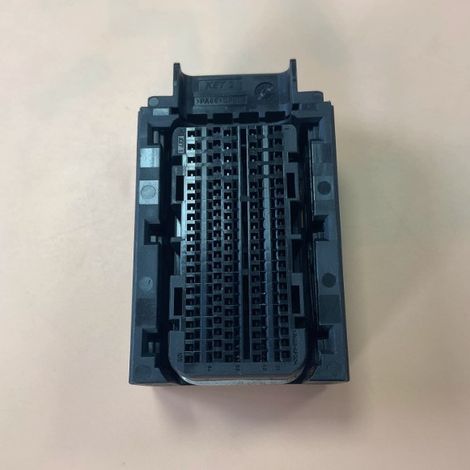 MG654659-5 Automotive connector wiring harness with 105 pins (1/4)