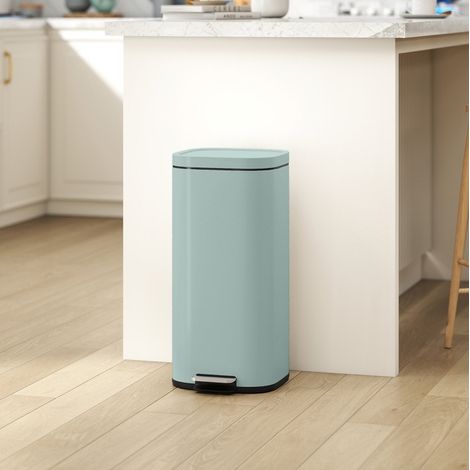 Bidone pattumiera da cucina 30 L con pedale e coperchio verde in metallo (1/5)