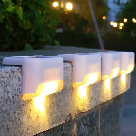 (4 pièces (1 boîte) - Lumière blanche chaude) Lampes solaires de terrasse, étanches, à LED, pour clôtures, escaliers, balustrades et allées de jardin. Compatibles avec les terrasses, les escaliers, le (1/5)