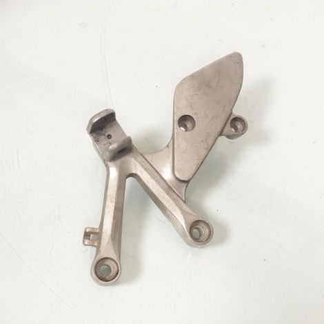 [PRODUIT D'OCCASION] Platine de repose pied pilote droit origine pour Moto Honda 750 (1/2)