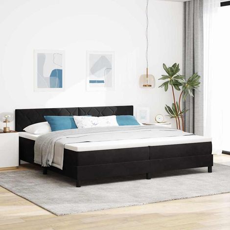 LED Boxspringbett mit Matratze Schwarz 200 x 200 cm Samt