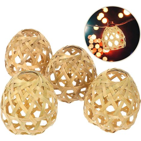 Lot de 4 petits abat-jour en bambou et rotin, style rustique, tissés, pour suspensions et appliques murales. (1/5)