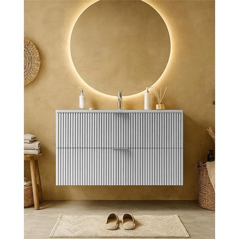 Mobile bagno bianco opaco 82x47 cannettato Teramo con lavabo in ceramica (1/4)