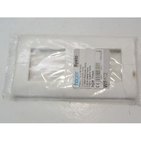 Plaque 2X2 modules horizontale entraxe 71mm Systo Hager Finition: Blanc (1/2)