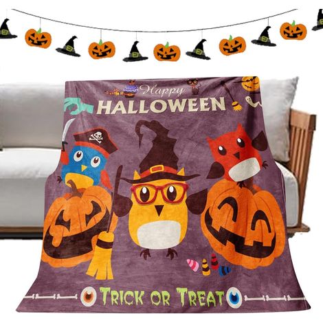 CCYKXASoft and warm Halloween flannel blanket with patterned cartoon witch design. Coloring Halloween blankets for camping, bed, reading, studying, and sleeping. (1/5)