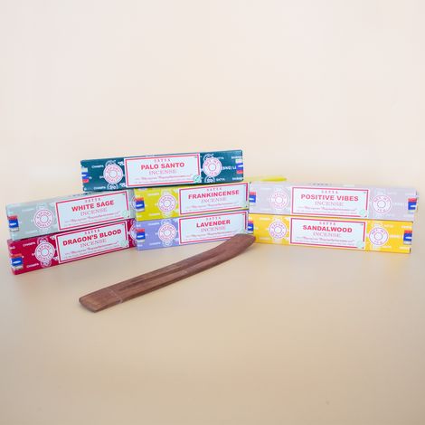 Ensemble de démarrage de bâtons d'encens Satya (7 parfums + porte-encens en bois de manguier)- Vendu par 1 (1/4)