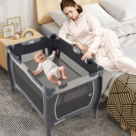 Lit de voyage 5 en 1 pour bébé avec table à langer, berceau, matelas et 2 jouets, lit bébé pliable - gris (1/5)