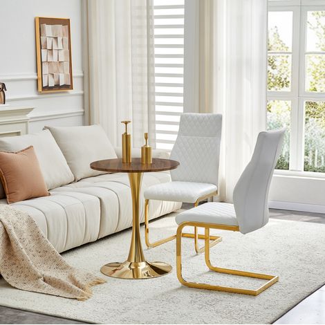 Ensemble table ronde 60 cm en MDF effet noyer avec 2 chaises blanches, piètement or (1/5)