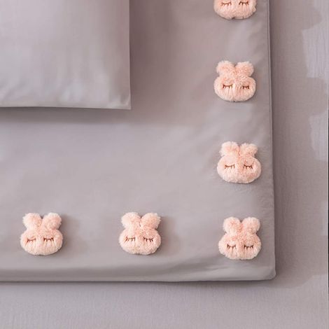 Rabbit Shaped Bed Sheet Clips, Non-Slip Fitted Quilt Sheet Holder Clip, Bed Sheet Clips Set, Socks Mattress Fixing Fixer (Gray 16pcs) (1/5)