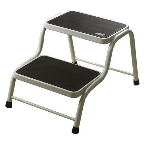 Rs Pro – Marchepied 2 marches – Hauteur plateforme 0.38m – Marches en acier – Charge maximale 150kg – Pour espaces confinés