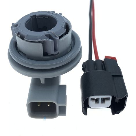 La référence XFM500020 correspond à la douille d'ampoule de clignotant arrière L314 pour Land Rover Freelander (1996-2006)  elle comprend la douille et le connecteur.
