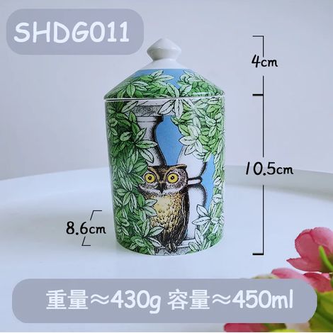Pot à bougie parfumée en céramique avec couvercle peut également servir de boîte à bijoux, de bougeoir ou de récipient pour fruits secs.