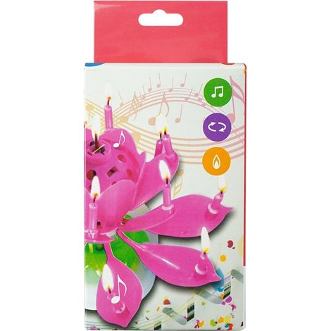 Pink tanzt und spielt mit Kerzen