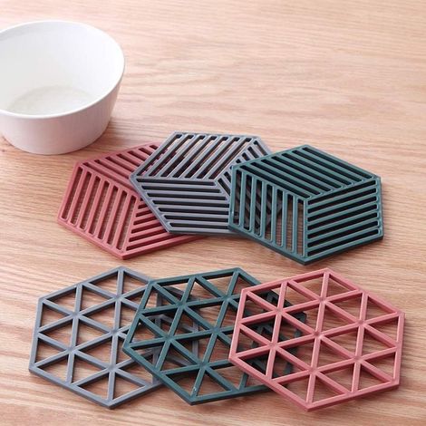 Dessous de Tapis SiliCône,6 pièces Tisolées Flexibles Durables sous-Verres Antidérapantsapis de Table Anti-Chaleur Tapis de Protection pour Table de Cuisine 16 x 14CM-Fei Yu (1/5)