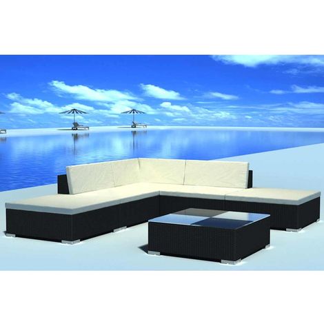 Salon de jardin 6 pièces en résine tressée noire avec coussins, canapé, poufs et table - PANGIVO (1/5)