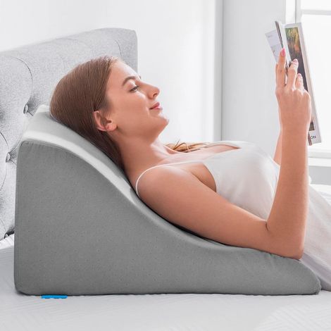 Coussin de Lecture en Mousse à Mémoire de Forme pour Lit Oreiller Cale Dos Coussin à Coin Triangle est Idéal pour Soutenir Le Dos Lorsque Vous Détendez, Regardez la Télévision - Largeur Accrue (1/5)