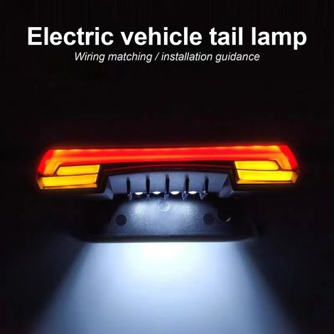 Luz universal de 12-80 V para dirección, posición, freno y matrícula, con doble intermitente trasero, para motocicletas de carretera, cruisers y choppers. (1/2)