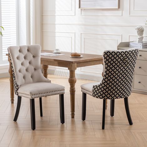 Chaises de salle à manger capitonnées, lot de 2, en velours capitonné à la main, dossier orné d'un motif géométrique en fil doré, garniture cloutée et anneau de traction en métal, pieds en bois massif (1/5)