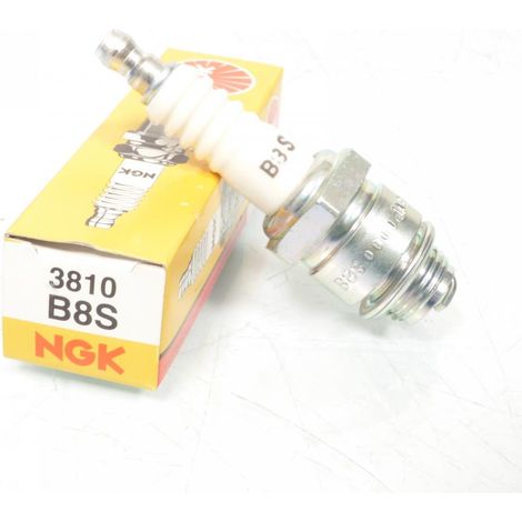 NGK-Zündkerze für Auto BPM4A-10 / 6228, neu (1/2)