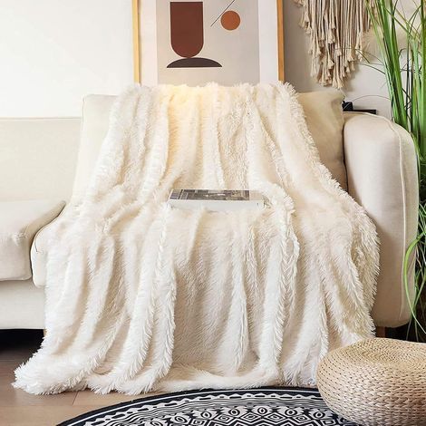 Plaid polaire 80x120 cm – Fausse fourrure 4 cm – 100 % polyester – Lavable en machine – Couleur blanc crème-Karteo (1/5)
