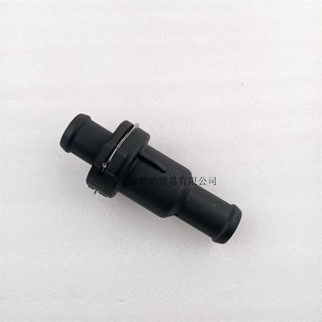 4E0121113 is applicable to Audi, Volkswagen Passat, Magotan, Scirocco, Touran, and Beetle water pipe thermostat connectors. (1/4)