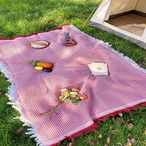 Couverture de pique-nique douce pour l'extérieur, tapis d'herbe, parc, voiture, voyage, plage, extérieur, vacances, accessoires essentiels pour le camping, le bateau, les croisières, rouge9090cm (1/5)