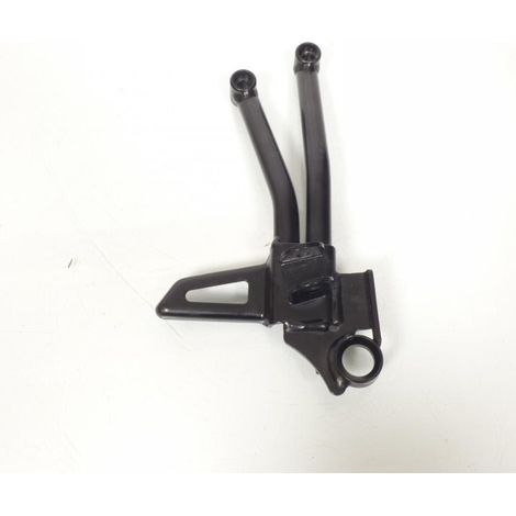 [PRODUIT D'OCCASION] Platine repose pied passager droit pour Suzuki 125 GSX-S (1/2)