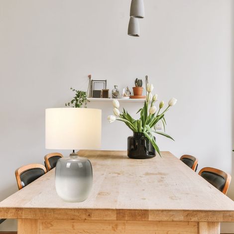 Chalk Farm Lampe de table en céramique avec abat-jour tambour (1/2)