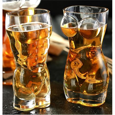 Dekorative Skulptur in Form eines Bierkrugs, 700 ml und 580 ml, transparente Glasstatue in Form eines Körpers, die einen Körper darstellt. (1/5)