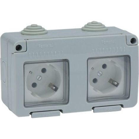 Base enchufe elec 10amp250v sch.dob est.tt lat ip55 gr famat