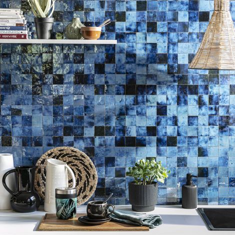 Zellige véritable Carrelage Artisanal - 5x5 cm - Bleu Magique (vendu par plaque de 0,09 m² - 30x30 cm) (1/5)