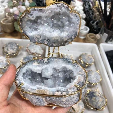 gem 1PC 560-600G 1pcs Pierres Naturelles Agate Cluster Quartz Géode Boîte à Bijoux Collier Anneau Boîte De Rangement s La Boîte Peut être Utilisée for La Décoration De Bureau À Domicile (Taille : 1PC) (1/5)