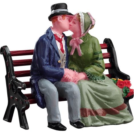 Il bacio, personaggi per villaggio di Natale in poliresina (1/2)