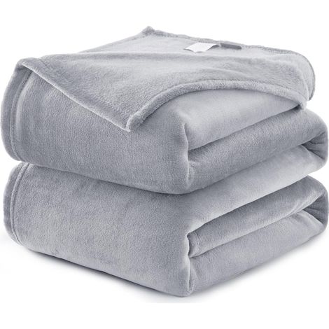 NOLUXA Plaid Couverture Polaire Flanelle en Microfibre, Jeté de Canapé 150x200 gris argenté, Couverture lit Jete de Canape 2 Personnes (1/5)