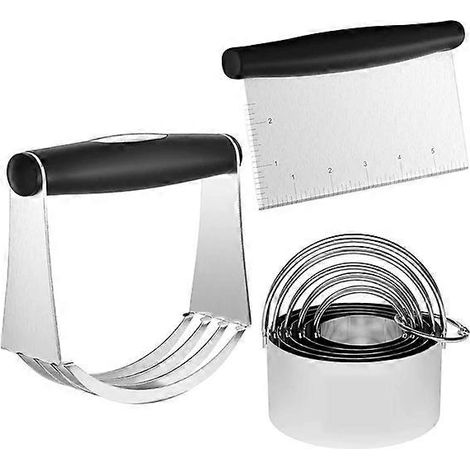 Ausstechformen-Set aus Edelstahl, Teigschaber und Teigkneter mit ergonomischem Gummigriff zur Zubereitung von Gebäckteig (1/5)