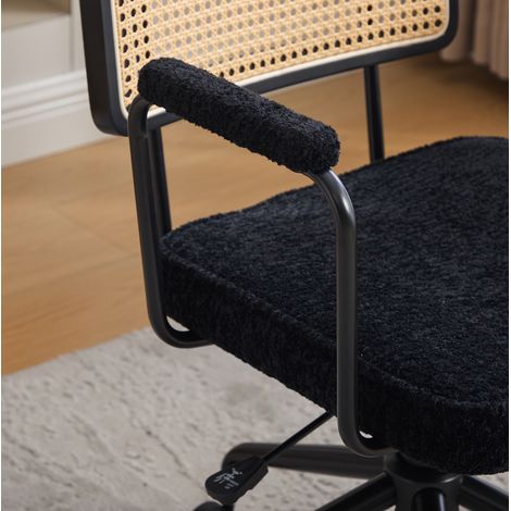Chaise de bureau vintage en rotin synthétique avec roulettes, assise en cuir PU noir et cadre en bois (1/5)