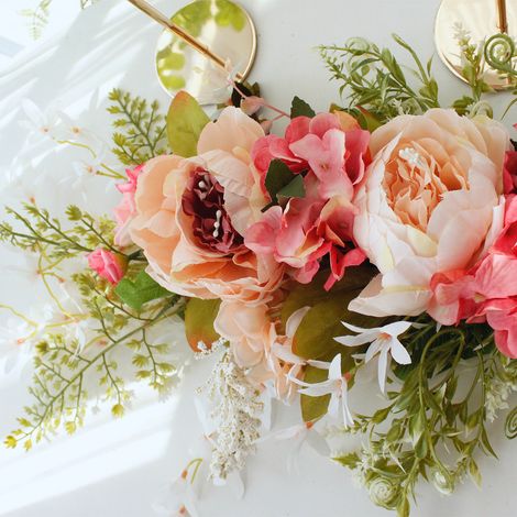 Couronne de porte printanière, guirlande décorative suspendue au linteau, pivoines artificielles pour arche de mariage (1/5)