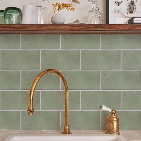 Confezione da 12 adesivi 3D autoadesivi in PVC per piastrelle (30x15 cm), antiscivolo e impermeabili, ideali per pareti e pavimenti di cucina e bagno (verde salvia). (1/4)
