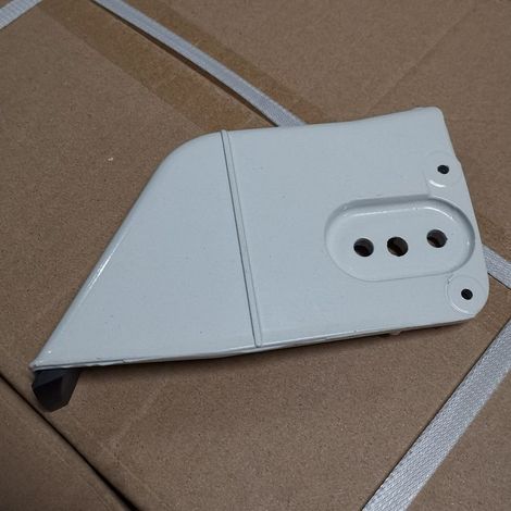 Die Kettenradabdeckung MS381 sowie die Abdeckungen MS240, MS260, 290, MS360, MS380, 390 und MS660 schützen Kettenräder und Sägeketten und sind für Stihl-Kettensägen geeignet. (1/2)