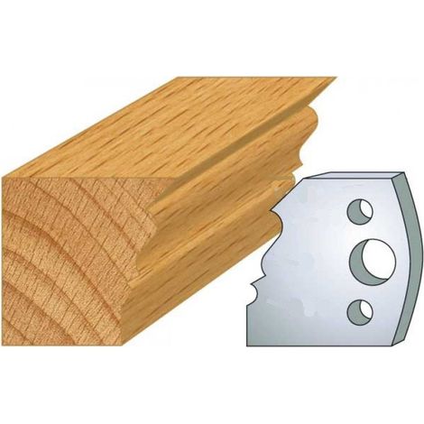 JEU DE 2 FERS PROFILES ACIER HT.40MM N°107