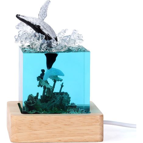 Cube résine sous‑marine, baleine à bosse sautant, décor architecture ancienne, socle bois USB, lampe d’ambiance déco maison (1/5)