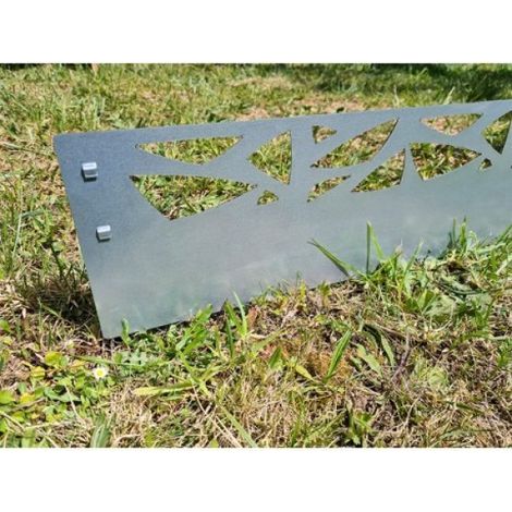 Bordure flexible en acier galvanisé avec décor (1/5)