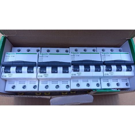 DT40N 3P C 16A SCHNEIDER DISJONCTEUR A9N21386 6kA