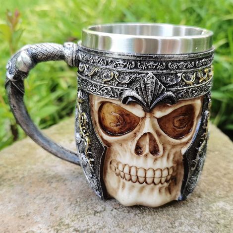 Doppelwandiger Bierkrug in Totenkopfform, robust und langlebig, elegant und schön, verschleißfest, aus Edelstahl, Fassungsvermögen 501-600 ml. (1/5)