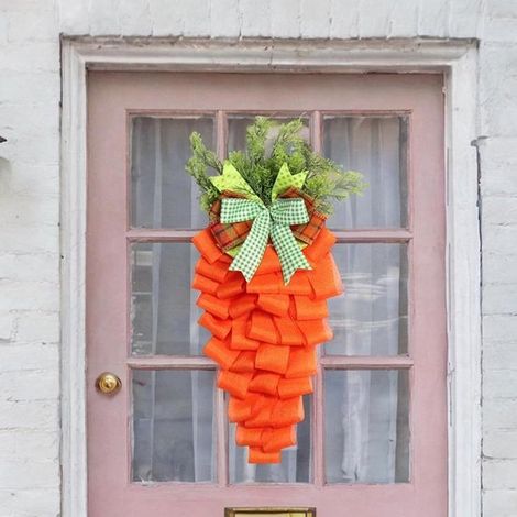 Ghirlanda pasquale a forma di goccia con carote, ideale per decorare porte, finestre e finestre e per le festività. (1/5)