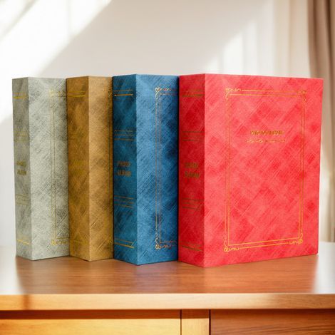 Album photo rouge, 200 emplacements pour photos 15x10 cm, couverture rigide (1/5)