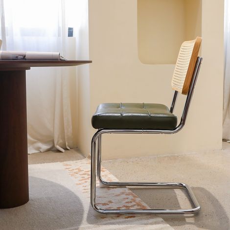 Lot de 2 chaises de salle à manger, fauteuils en similicuir avec pieds chromés, design moderne vintage Breuer, chaises rembourrées pour cuisine et salon (1/5)