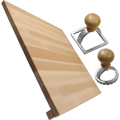 Fackelmann Set Tagliere spianatoia e stampini per ravioli 2 pezzi, per impastare e stendere pasta, 2 stampi per ravioli e biscotti in alluminio, tagliere in legno di faggio (1/5)
