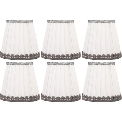 Set mit 6 kleinen, aufsteckbaren Stofflampenschirmen im modernen und minimalistischen Stil für E14-Glühbirnen. (1/5)